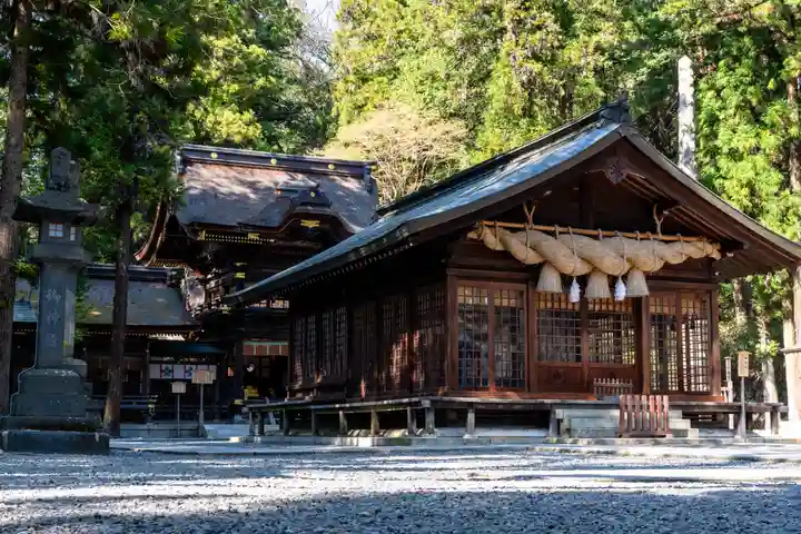 諏訪大社下社春宮(長野県)