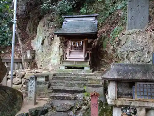 橿森神社の末社