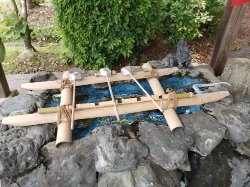 真氣神社の手水舎