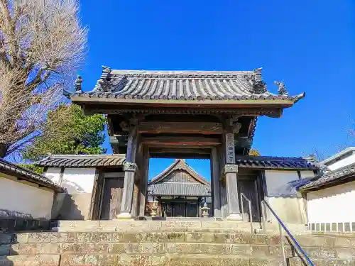 西蓮寺の山門