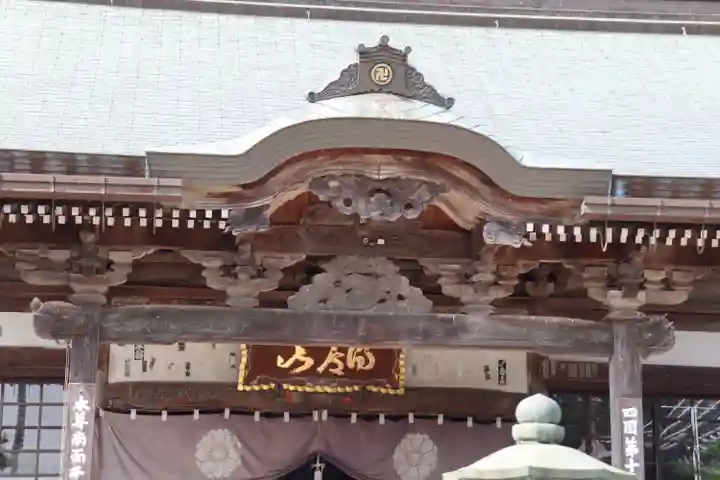 切幡寺の本殿・本堂