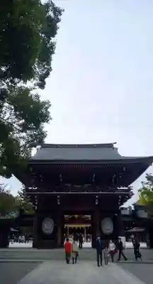 寒川神社の山門・神門