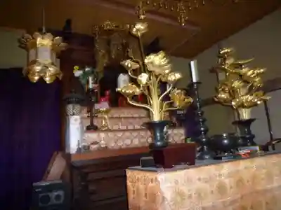 隣江寺の本殿・本堂