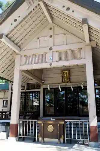 白石神社の本殿・本堂