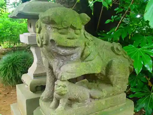 米本神社の狛犬