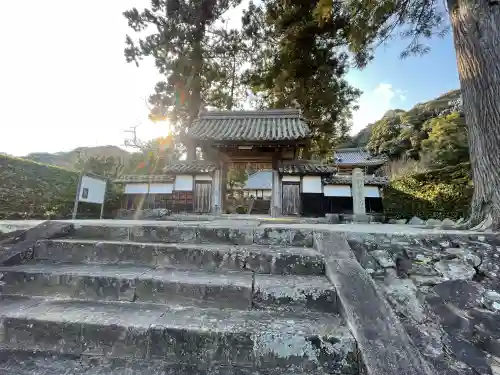 浄眼寺の{uncategorized: "未分類", other: "その他", undefined: "問題あり", building: "その他建物", grave: "お墓", sacred_gate: "鳥居", guardian: "狛犬", statue: "像", buddha: "仏像", history: "歴史", nature: "自然", garden: "庭園", animal: "動物", pagoda: "塔", temizu: "手水舎", mountain_gate: "山門・神門", sanctuary: "本殿・本堂", subordinate: "末社・摂社", art: "芸術", scenery: "景色", jizo: "地蔵", ema: "絵馬", goshuin: "御朱印", omikuji: "おみくじ", items: "授与品その他", amulet: "お守り", goshuincho: "御朱印帳", eats: "食事", festival: "お祭り", votive_dance: "神楽", shichigosan: "七五三参", wedding: "結婚式", experience: "体験その他", initially: "初詣", around: "周辺", anti_infection: "感染症対策"}