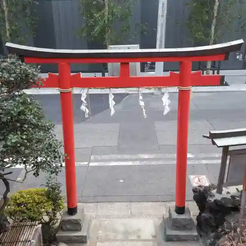 講武稲荷神社の鳥居