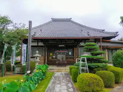 薬師寺（北外山）の本殿・本堂