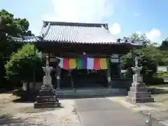 賢明寺の本殿