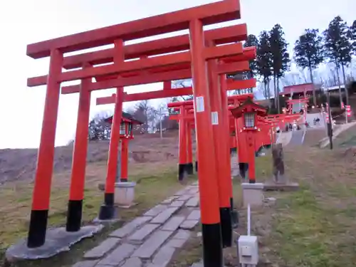 高屋敷稲荷神社の鳥居