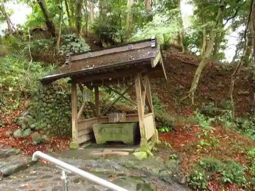 龍尾神社の手水