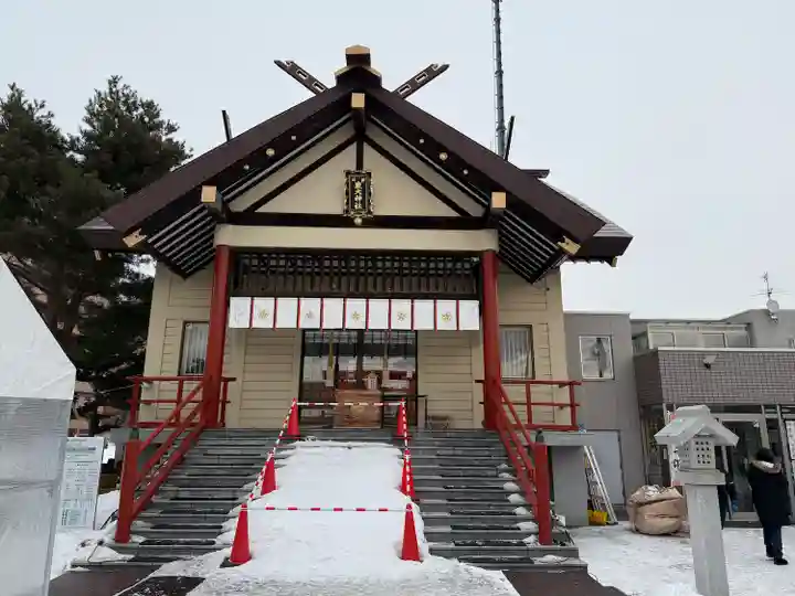 新川皇大神社の本殿・本堂
