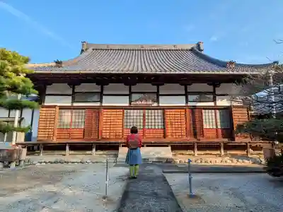 洞興寺の本殿・本堂