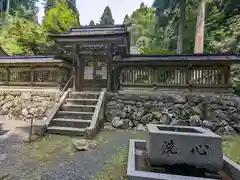 三輪神社阿弥陀堂(滋賀県)