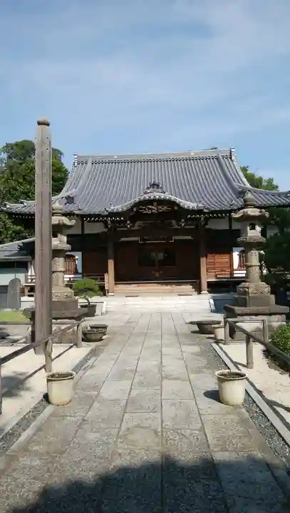 宝泉寺の本殿・本堂