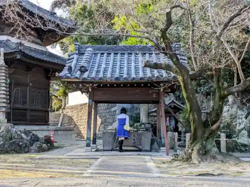 正住院の手水舎