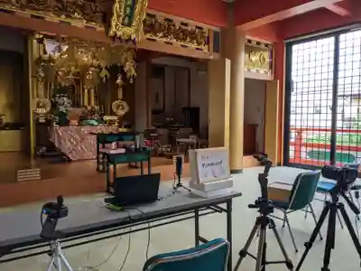 教西寺の本殿・本堂