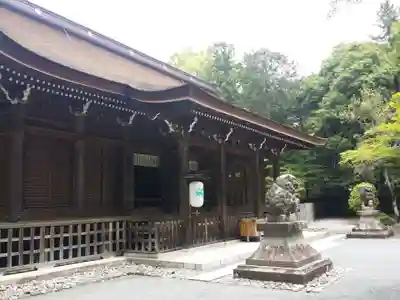 多田神社の本殿・本堂