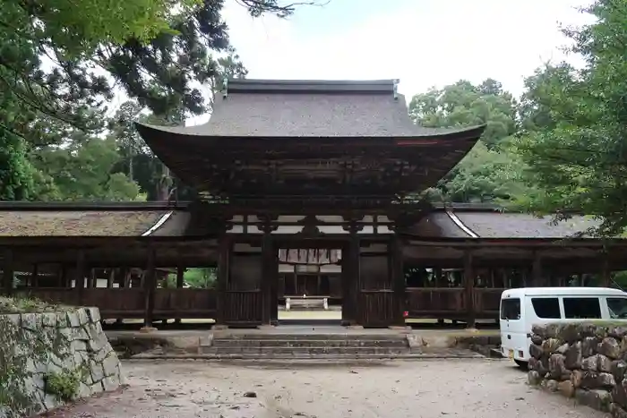 油日神社の山門