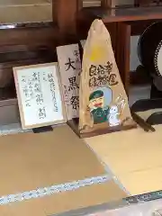 三輪神社の本殿