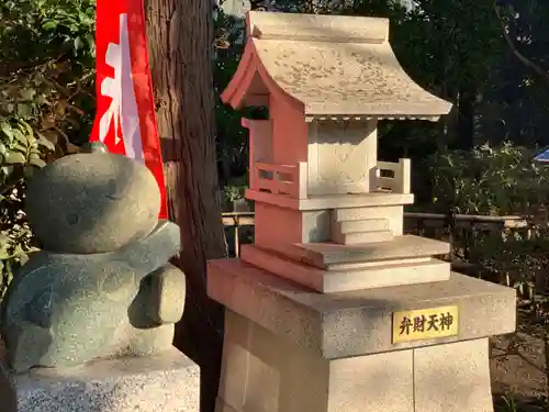 亀ケ池八幡宮の末社・摂社