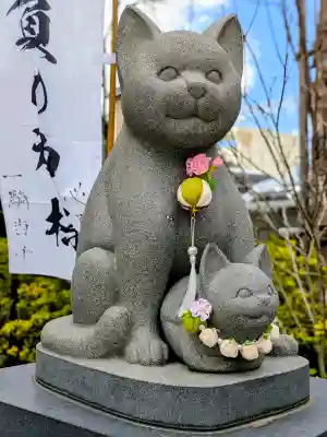 駒込妙義神社の{uncategorized: "未分類", other: "その他", undefined: "問題あり", building: "その他建物", grave: "お墓", sacred_gate: "鳥居", guardian: "狛犬", statue: "像", buddha: "仏像", history: "歴史", nature: "自然", garden: "庭園", animal: "動物", pagoda: "塔", temizu: "手水舎", mountain_gate: "山門・神門", sanctuary: "本殿・本堂", subordinate: "末社・摂社", art: "芸術", scenery: "景色", jizo: "地蔵", ema: "絵馬", goshuin: "御朱印", omikuji: "おみくじ", items: "授与品その他", amulet: "お守り", goshuincho: "御朱印帳", eats: "食事", festival: "お祭り", votive_dance: "神楽", shichigosan: "七五三参", wedding: "結婚式", experience: "体験その他", initially: "初詣", around: "周辺", anti_infection: "感染症対策"}