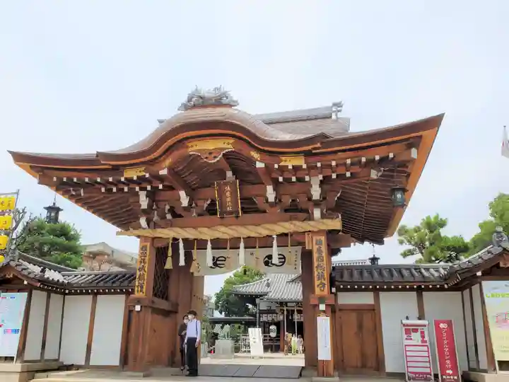 射楯兵主神社の山門・神門