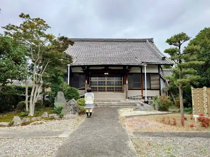 真福寺の本殿・本堂