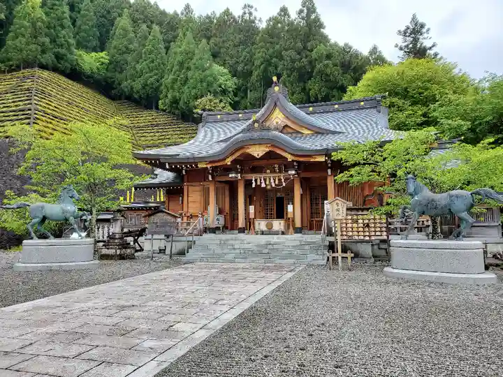 丹生川上神社(上社)の本殿・本堂