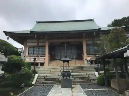 長泉寺の本殿・本堂