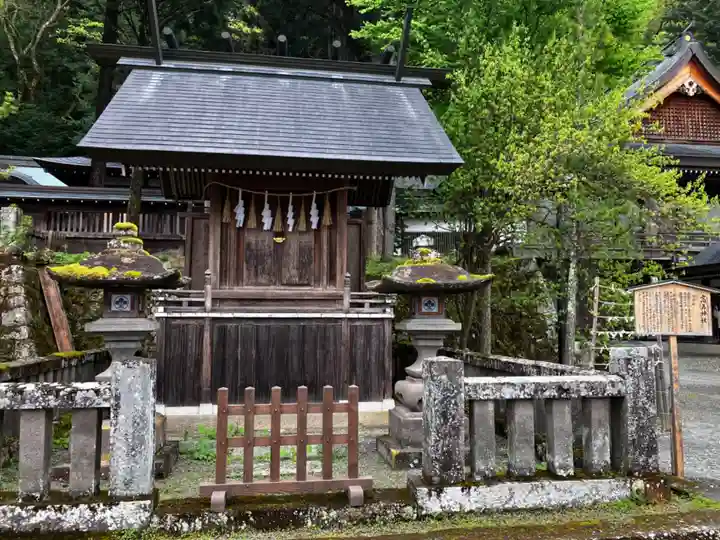 諏訪大社の末社・摂社