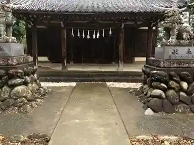 荒川神社の本殿