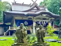尻岸内八幡神社の像