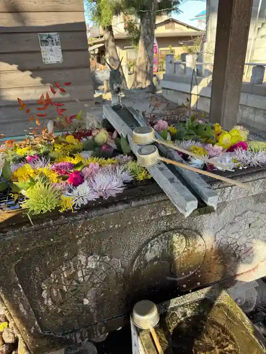 上野総社神社の{uncategorized: "未分類", other: "その他", undefined: "問題あり", building: "その他建物", grave: "お墓", sacred_gate: "鳥居", guardian: "狛犬", statue: "像", buddha: "仏像", history: "歴史", nature: "自然", garden: "庭園", animal: "動物", pagoda: "塔", temizu: "手水舎", mountain_gate: "山門・神門", sanctuary: "本殿・本堂", subordinate: "末社・摂社", art: "芸術", scenery: "景色", jizo: "地蔵", ema: "絵馬", goshuin: "御朱印", omikuji: "おみくじ", items: "授与品その他", amulet: "お守り", goshuincho: "御朱印帳", eats: "食事", festival: "お祭り", votive_dance: "神楽", shichigosan: "七五三参", wedding: "結婚式", experience: "体験その他", initially: "初詣", around: "周辺", anti_infection: "感染症対策"}