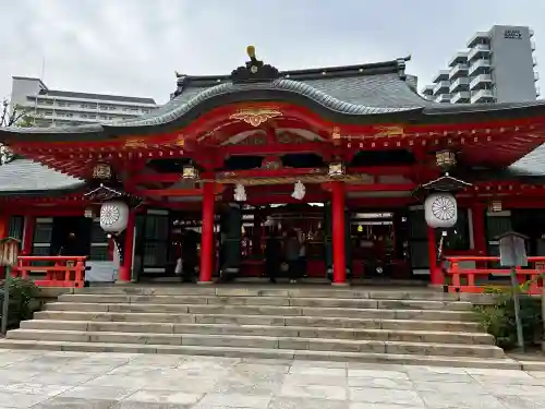 生田神社の{uncategorized: "未分類", other: "その他", undefined: "問題あり", building: "その他建物", grave: "お墓", sacred_gate: "鳥居", guardian: "狛犬", statue: "像", buddha: "仏像", history: "歴史", nature: "自然", garden: "庭園", animal: "動物", pagoda: "塔", temizu: "手水舎", mountain_gate: "山門・神門", sanctuary: "本殿・本堂", subordinate: "末社・摂社", art: "芸術", scenery: "景色", jizo: "地蔵", ema: "絵馬", goshuin: "御朱印", omikuji: "おみくじ", items: "授与品その他", amulet: "お守り", goshuincho: "御朱印帳", eats: "食事", festival: "お祭り", votive_dance: "神楽", shichigosan: "七五三参", wedding: "結婚式", experience: "体験その他", initially: "初詣", around: "周辺", anti_infection: "感染症対策"}