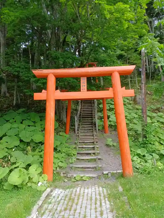 阿寒湖稲荷神社(北海道)