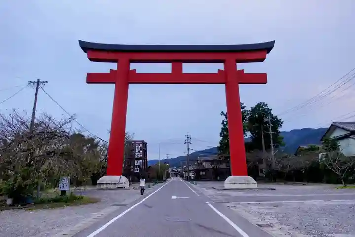 美濃國一宮 南宮大社の鳥居