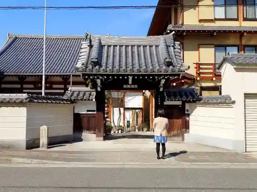 大倫寺の山門・神門