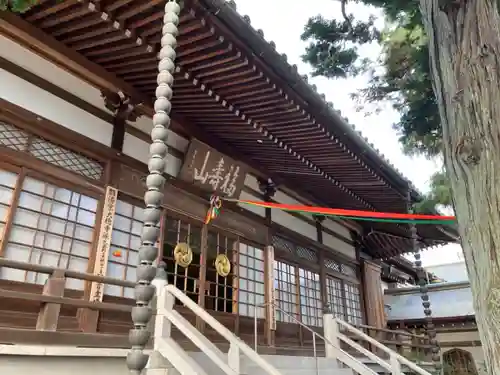 徳蔵寺の本殿・本堂