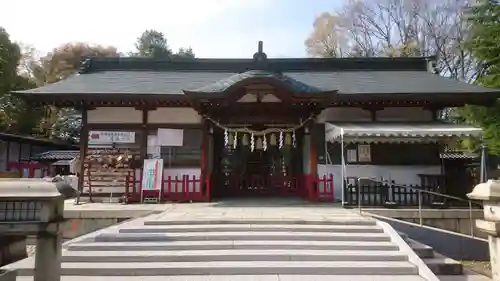 新羅神社の本殿