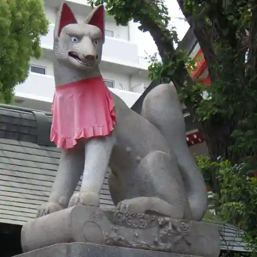 京濱伏見稲荷神社の狛犬