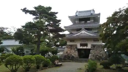 糠部神社の建物その他