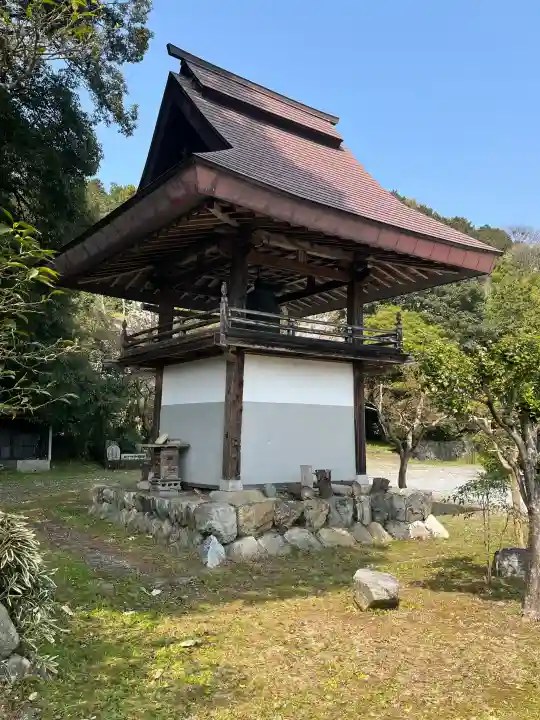 松林寺の{uncategorized: "未分類", other: "その他", undefined: "問題あり", building: "その他建物", grave: "お墓", sacred_gate: "鳥居", guardian: "狛犬", statue: "像", buddha: "仏像", history: "歴史", nature: "自然", garden: "庭園", animal: "動物", pagoda: "塔", temizu: "手水舎", mountain_gate: "山門・神門", sanctuary: "本殿・本堂", subordinate: "末社・摂社", art: "芸術", scenery: "景色", jizo: "地蔵", ema: "絵馬", goshuin: "御朱印", omikuji: "おみくじ", items: "授与品その他", amulet: "お守り", goshuincho: "御朱印帳", eats: "食事", festival: "お祭り", votive_dance: "神楽", shichigosan: "七五三参", wedding: "結婚式", experience: "体験その他", initially: "初詣", around: "周辺", anti_infection: "感染症対策"}