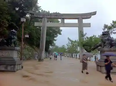 厳島神社の鳥居
