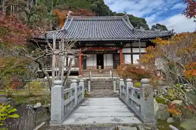 行基寺の本殿・本堂
