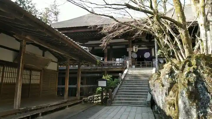 石山寺(滋賀県)