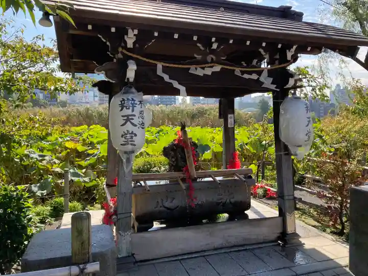 寛永寺不忍池弁天堂の手水舎