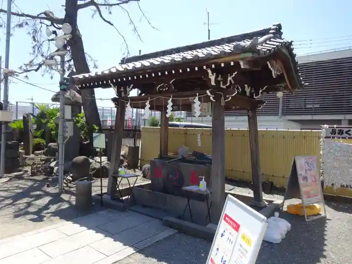 羽田神社の手水舎