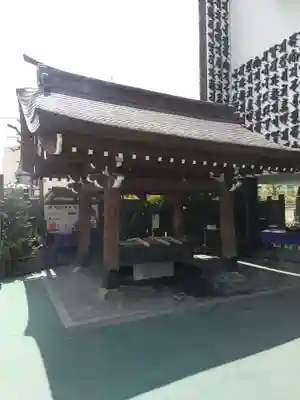 成田山深川不動堂(新勝寺東京別院)の手水舎