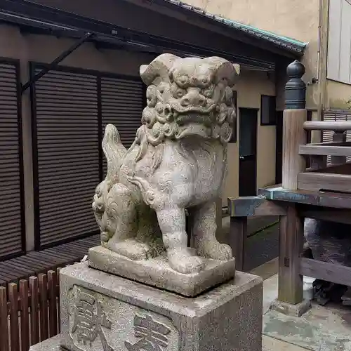 水神社（富士見町）の狛犬